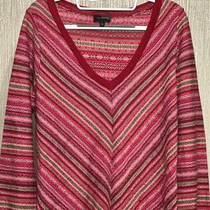 Women’s V-Neck Sweater Size Larger